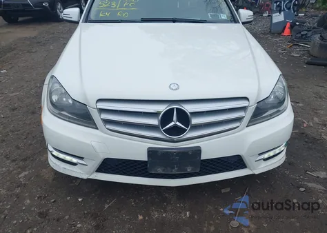 2012 Mercedes-Benz C 300 Luxury 4Matic/Sport 4Matic из США, поврежденный, VIN WDDGF8BB4CR214277